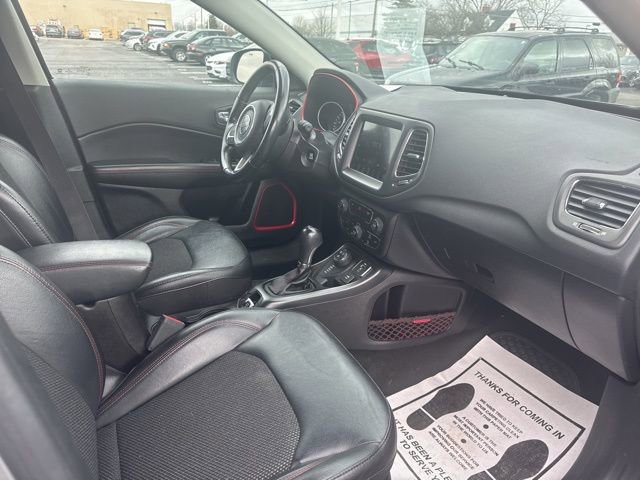 Used 2020 Jeep Compass Trailhawk image 10
