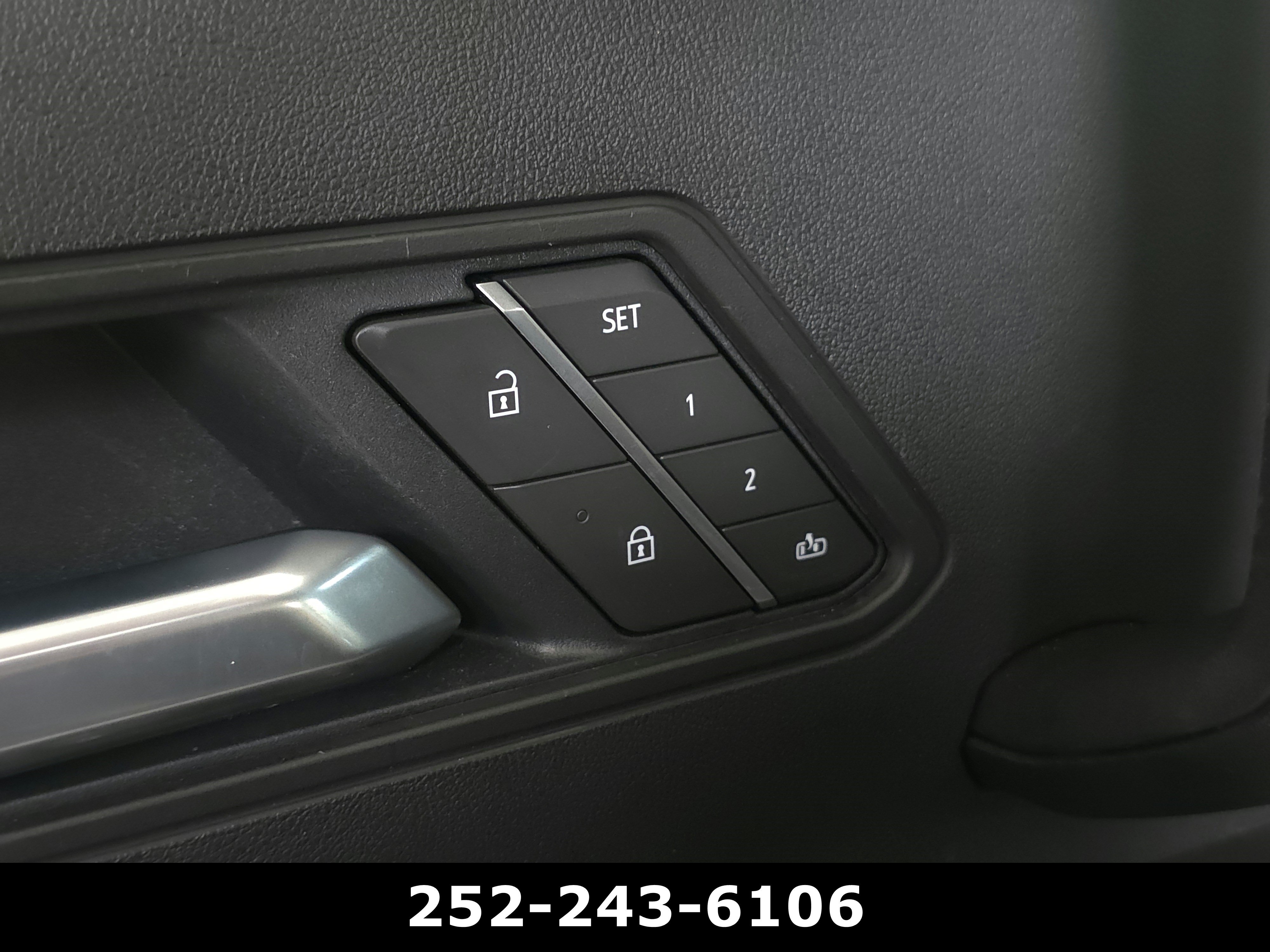 Used 2025 GMC Hummer EV 3X AWD/4WD image 12