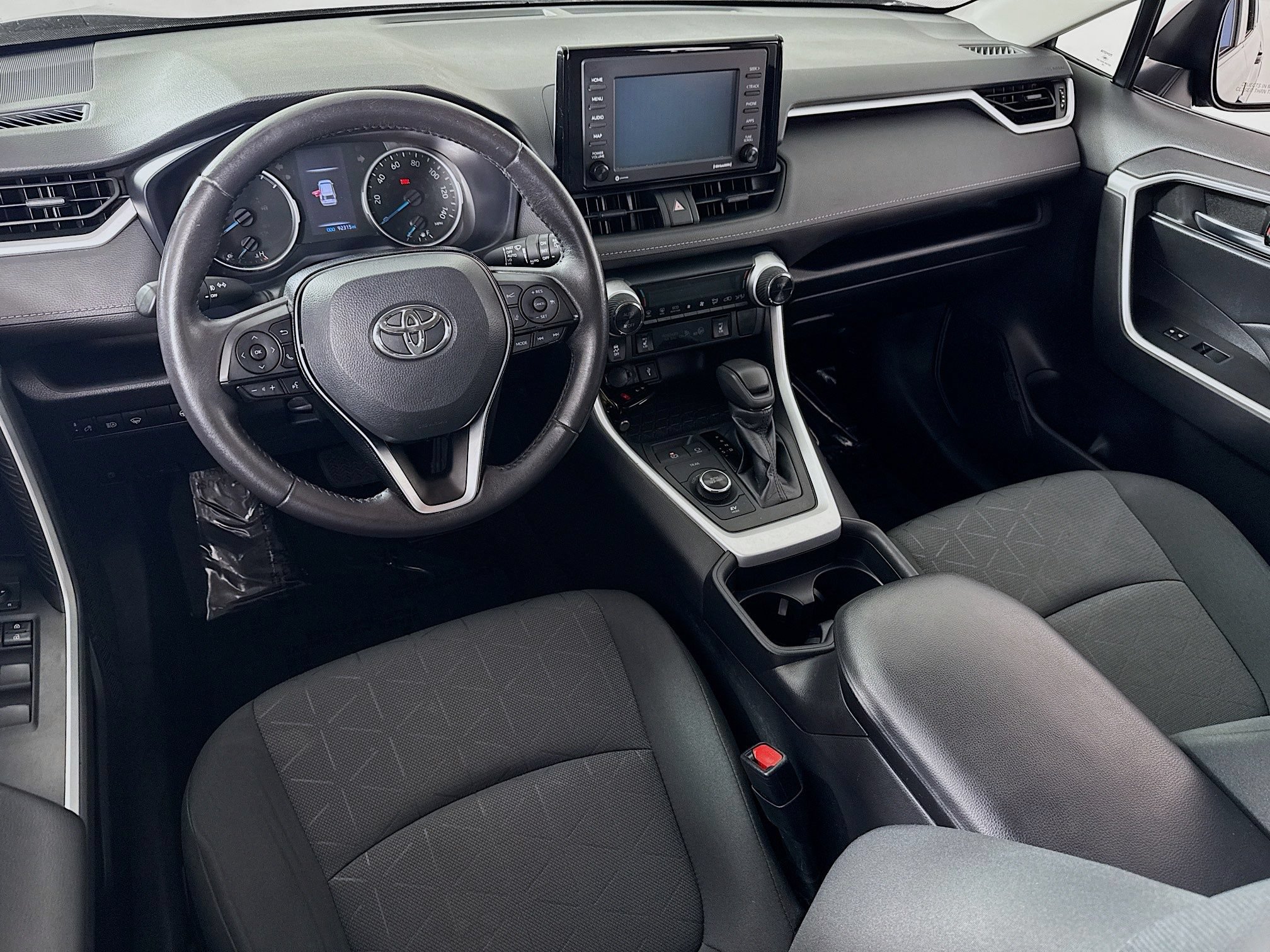 Certified 2021 Toyota RAV4 XLE w/ XLE Grade Weather Package AWD/4WD image 18