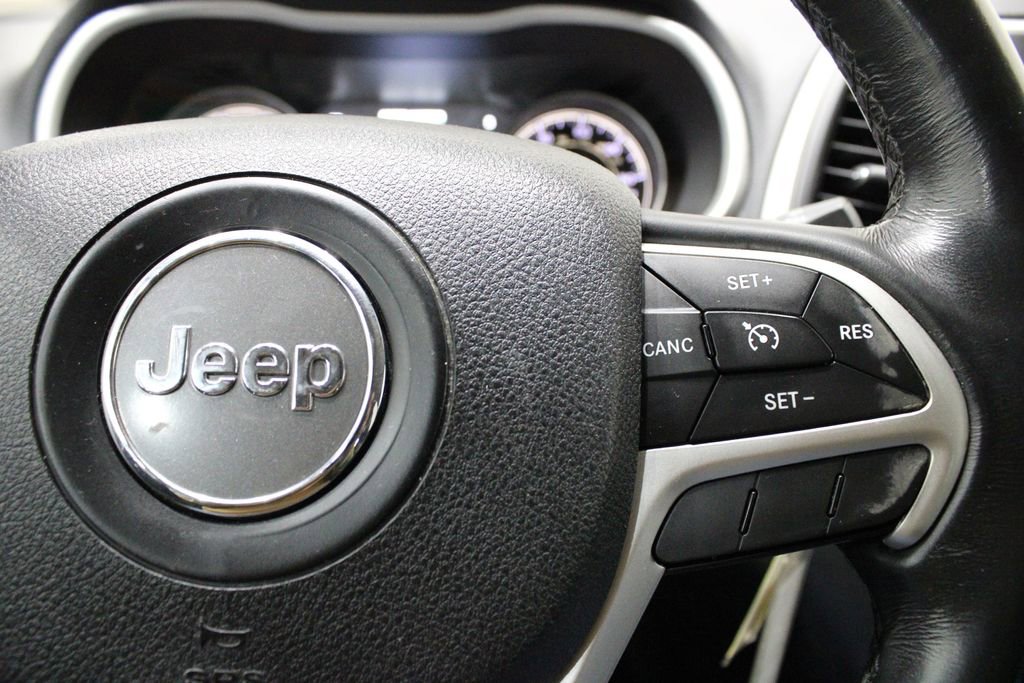 Used 2016 Jeep Cherokee Trailhawk image 23