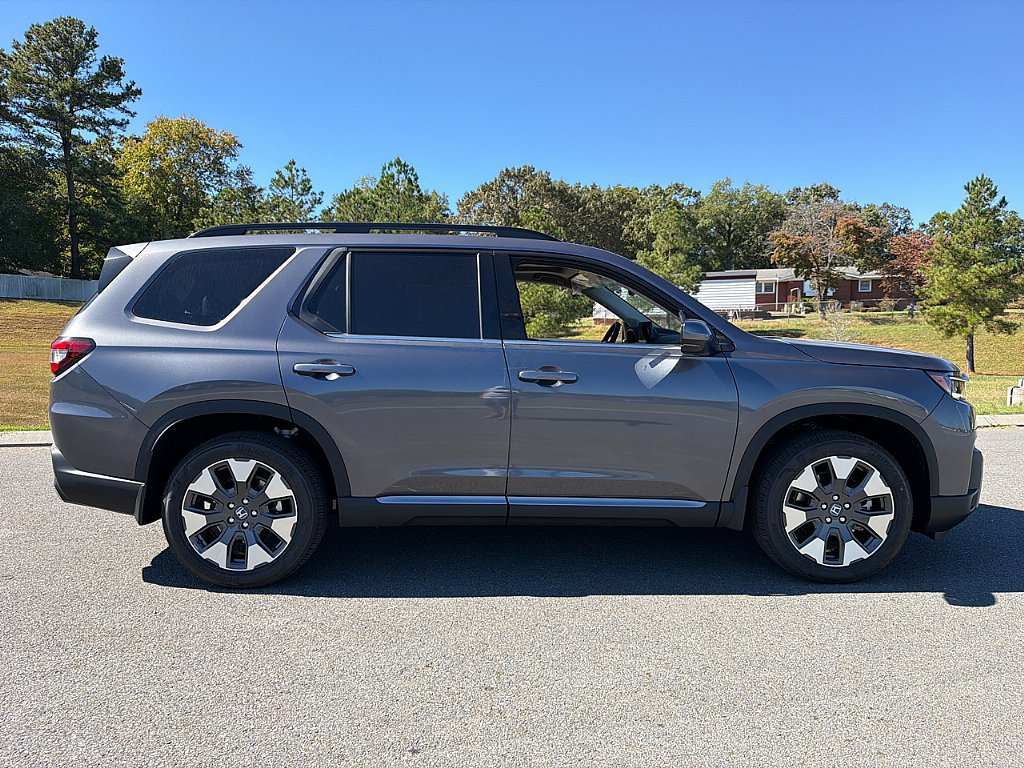 New 2026 Honda Pilot Elite image 2