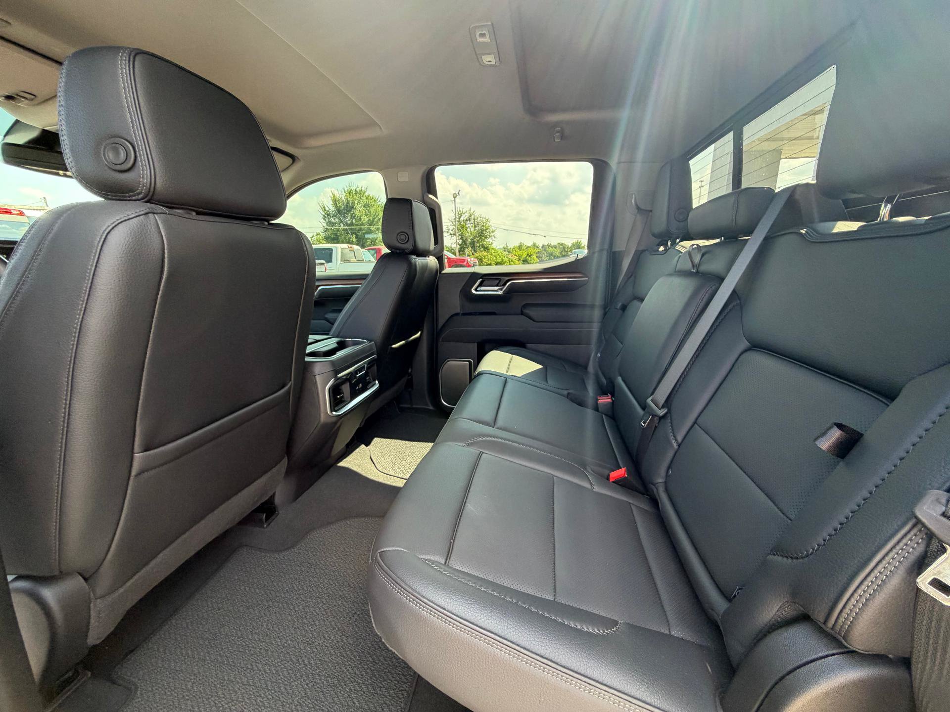 Used 2026 GMC Sierra 1500 Denali AWD/4WD image 13