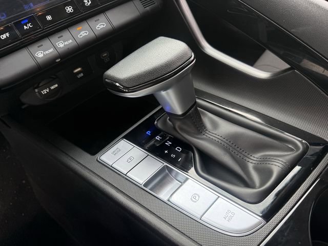Used 2025 Hyundai Elantra Hybrid FWD image 19