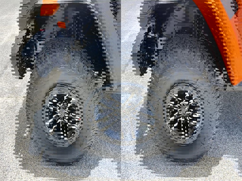 New 2025 Jeep Wrangler Unlimited Rubicon image 2