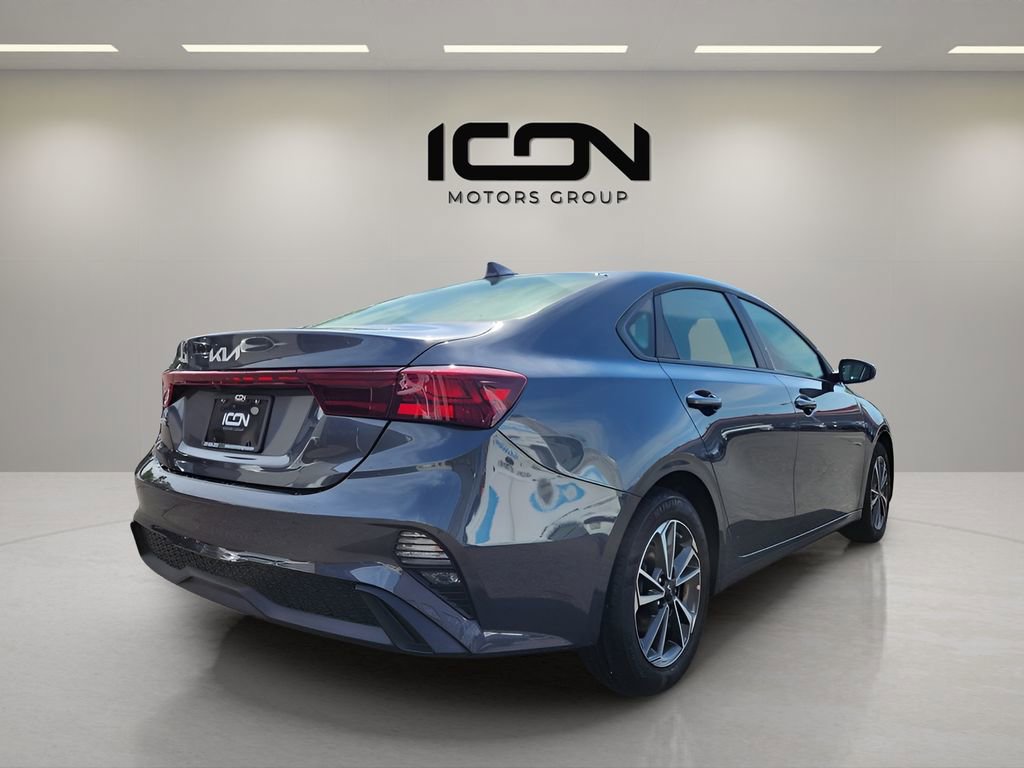 Used 2023 Kia Forte LXS FWD image 7
