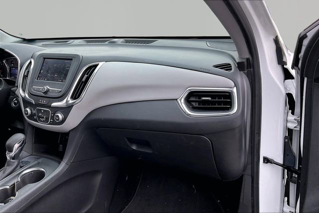 Used 2022 Chevrolet Equinox LS w/ LS Convenience Package FWD image 18