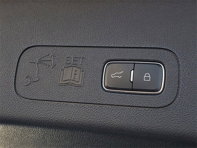 Used 2023 Lincoln Aviator Reserve w/ Equipment Group 201A image 33