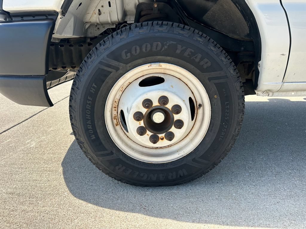 Used 2015 Ford E-450 and Econoline 450 Super Duty RWD image 11
