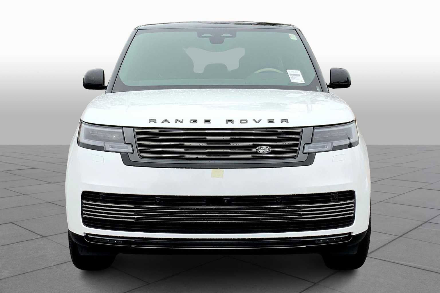 New 2025 Land Rover Range Rover SV image 2