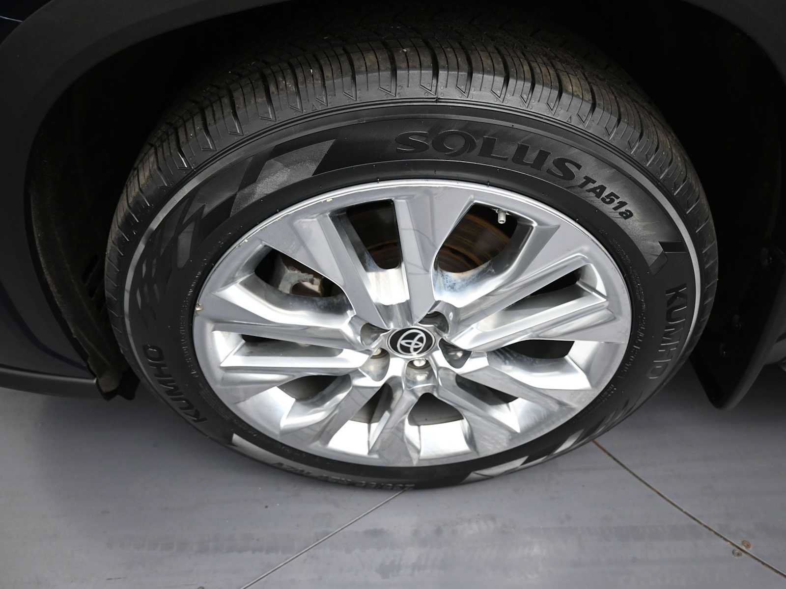 Used 2022 Toyota Highlander Limited AWD/4WD image 14