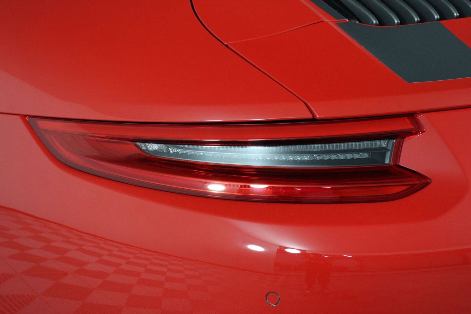 Certified 2019 Porsche 911 Carrera T RWD image 37
