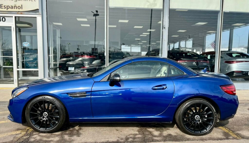 Used 2020 Mercedes-Benz SLC 300 image 2