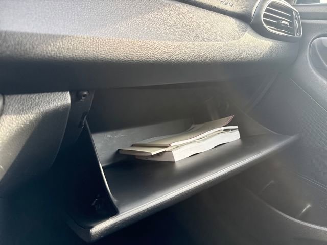 Used 2018 Hyundai Elantra GT image 36