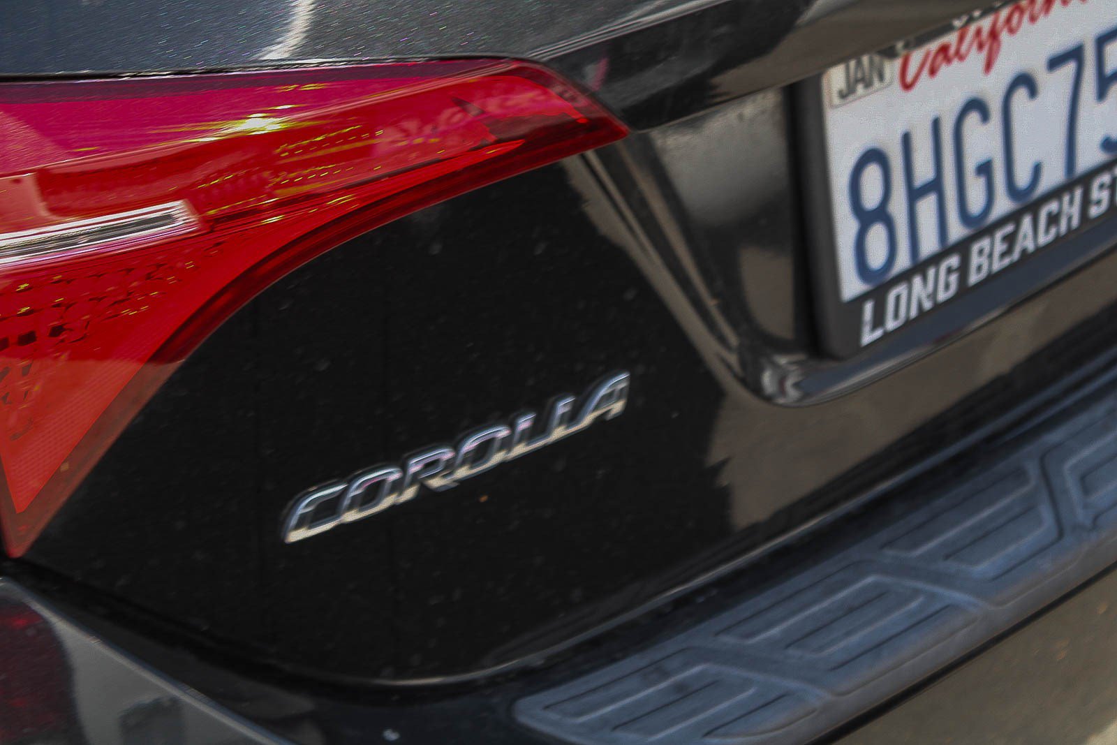 Used 2019 Toyota Corolla SE w/ Carpet Mat Package (TMS) FWD image 15