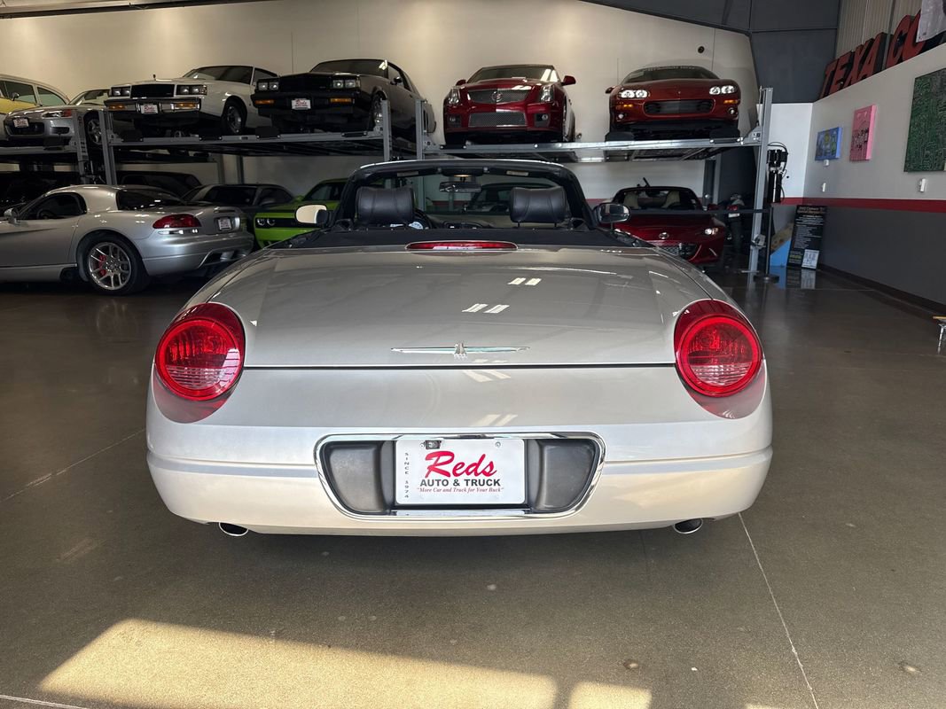 Used 2004 Ford Thunderbird image 98