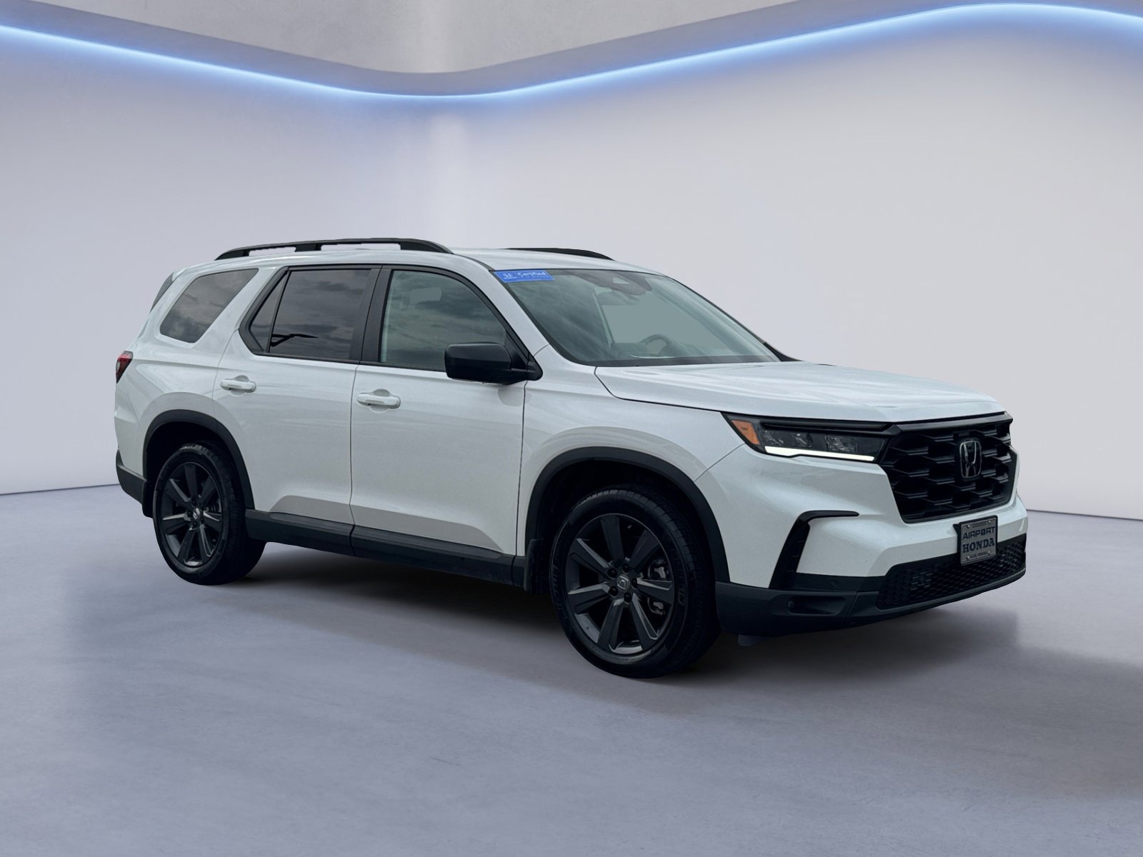 Certified 2025 Honda Pilot Sport image 1