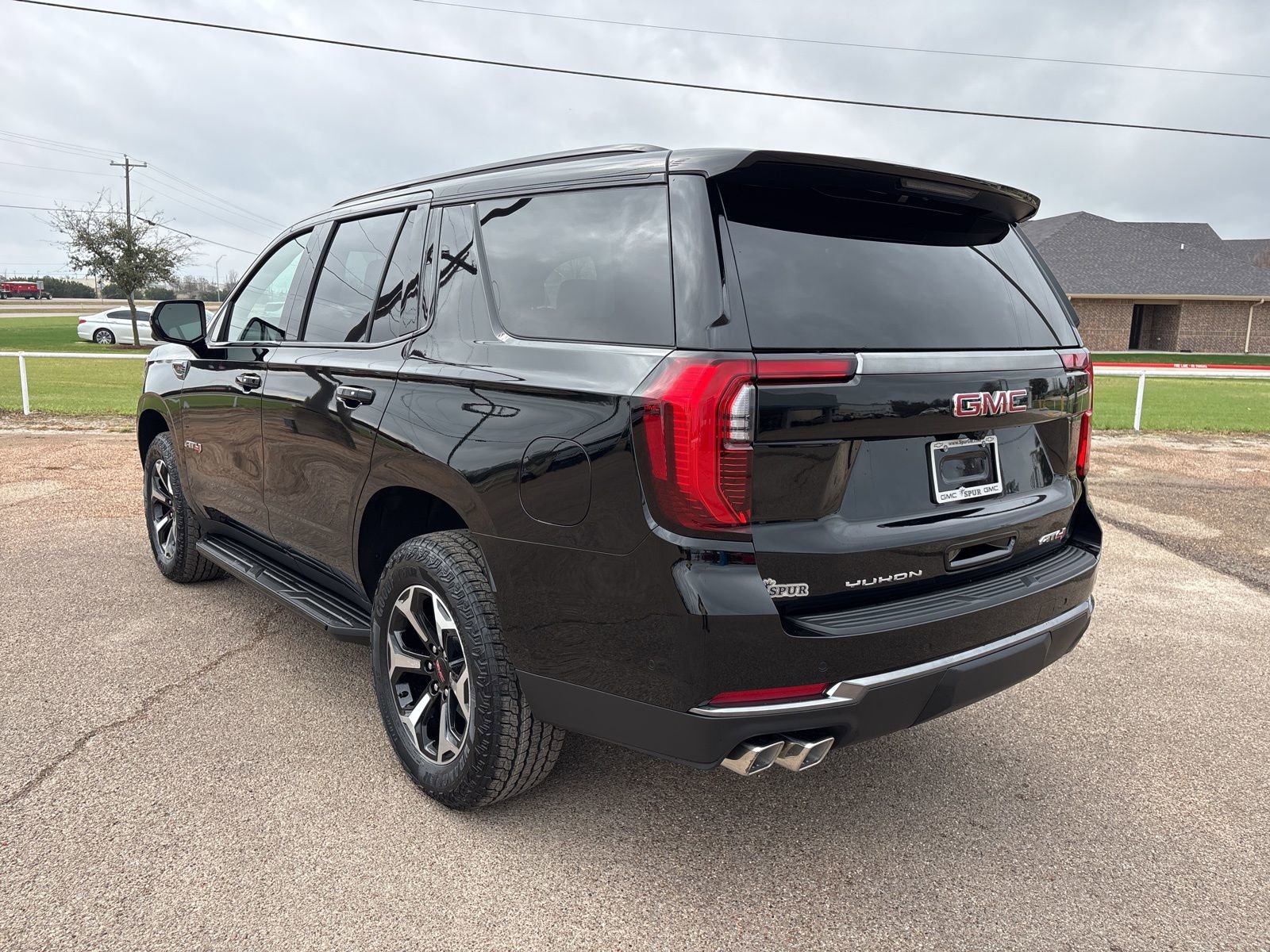 New 2026 GMC Yukon AT4 w/ LPO, Floor Liner Package image 4