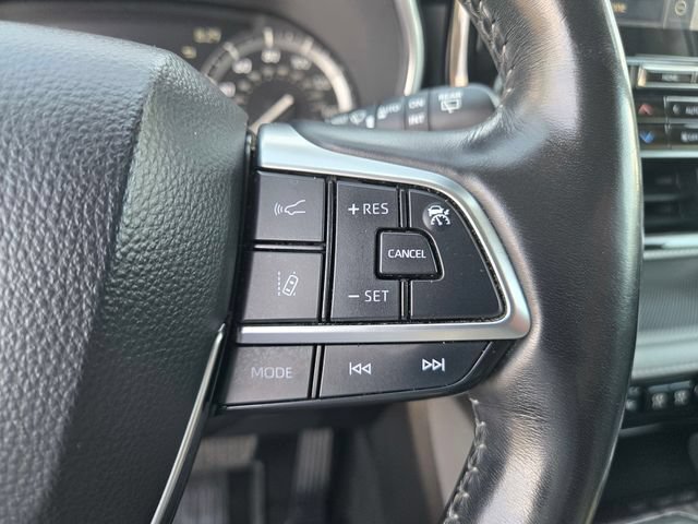Used 2021 Toyota Highlander Platinum AWD/4WD image 23
