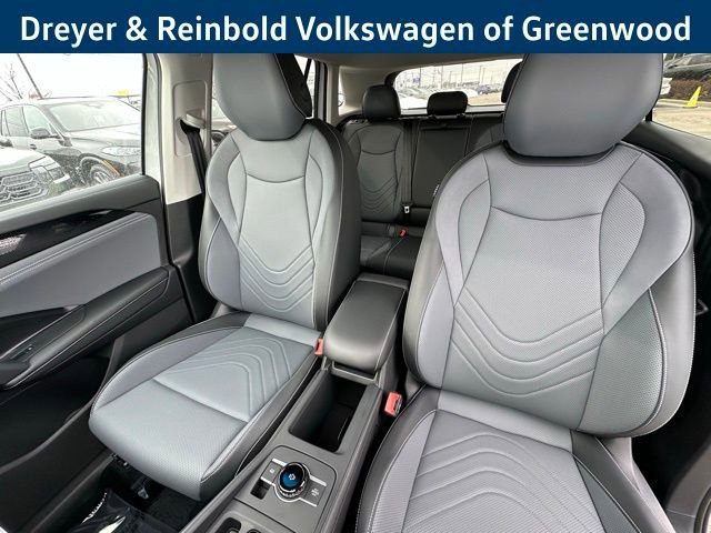 New 2026 Volkswagen Tiguan SE image 25