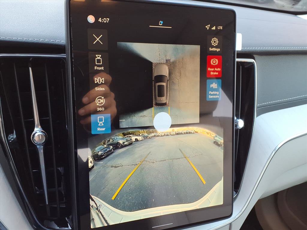 New 2026 Volvo XC60 B5 Ultra w/ Protection Package Premier image 21