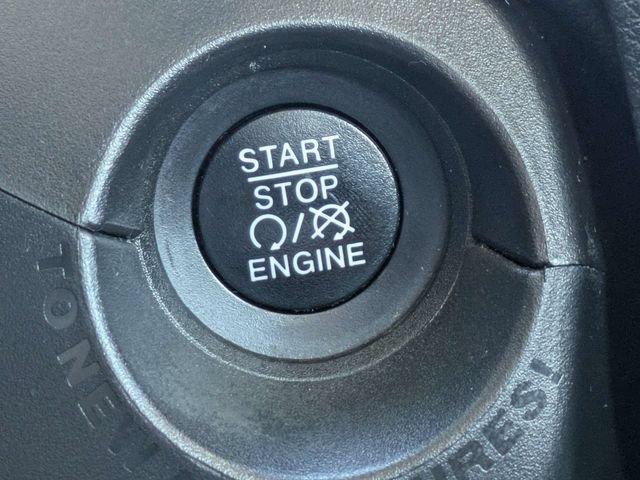Used 2019 Jeep Renegade Trailhawk AWD/4WD image 26