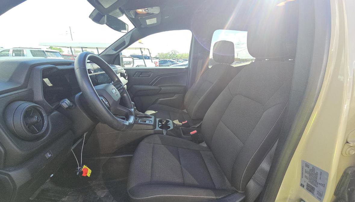 Used 2023 Chevrolet Colorado W/T RWD image 8