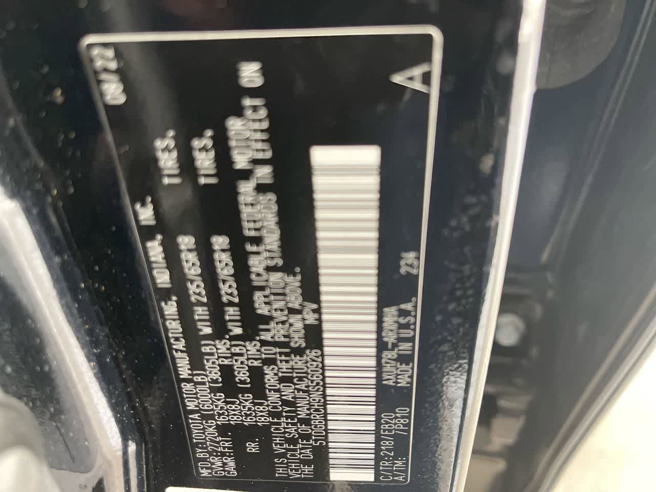 Used 2022 Toyota Highlander XLE AWD/4WD image 29