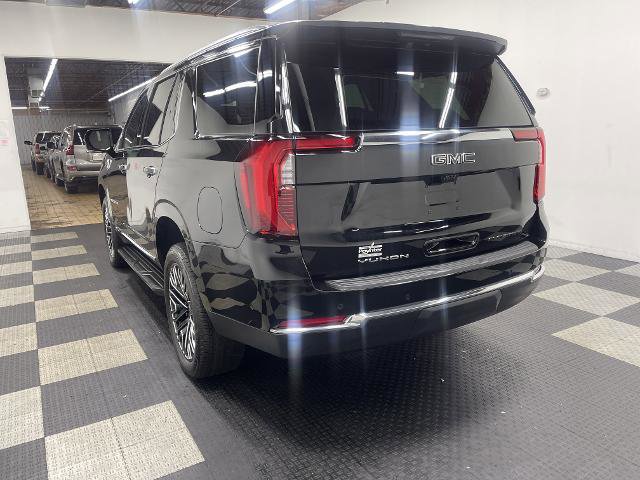 New 2025 GMC Yukon Elevation w/ Elevation Premium Package AWD/4WD image 2