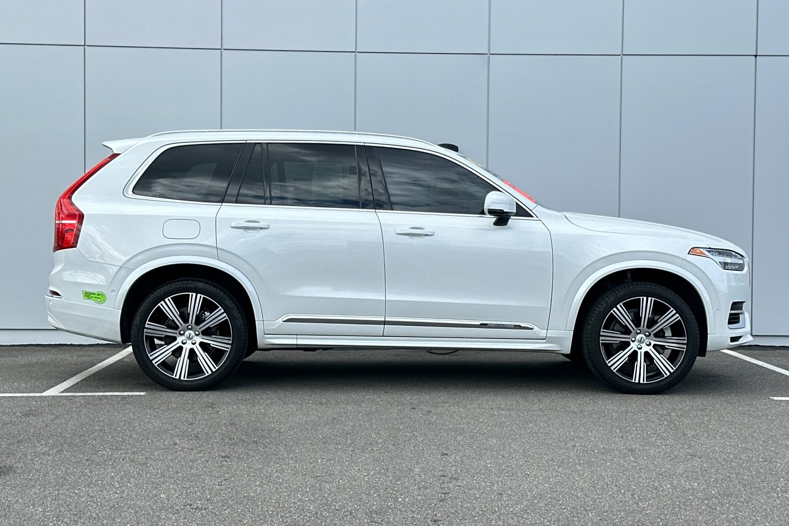 Used 2023 Volvo XC90 T8 Ultimate image 6