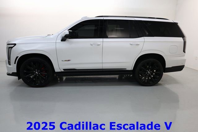 Used 2025 Cadillac Escalade V image 3
