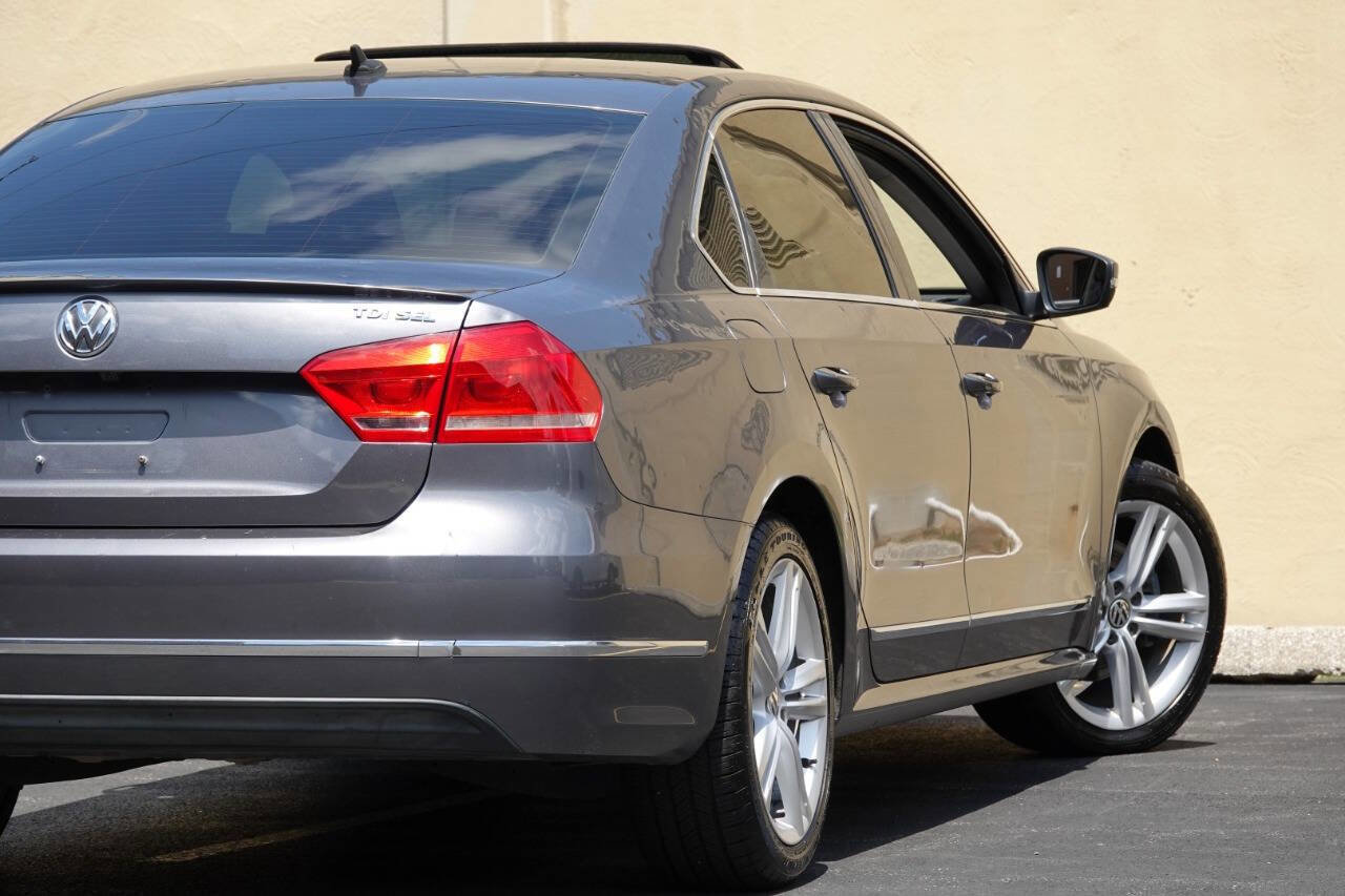 Used 2013 Volkswagen Passat TDI SEL Premium image 19