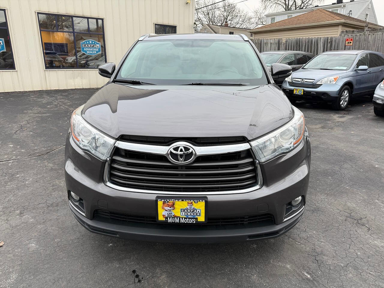Used 2016 Toyota Highlander XLE AWD/4WD image 2