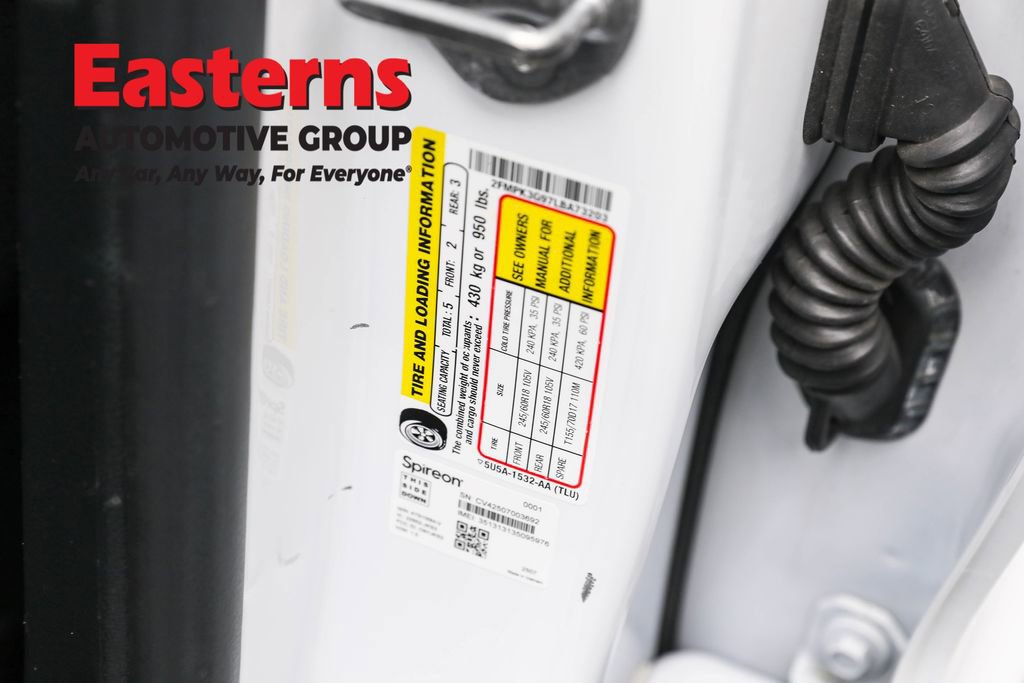 Used 2020 Ford Edge SE image 33