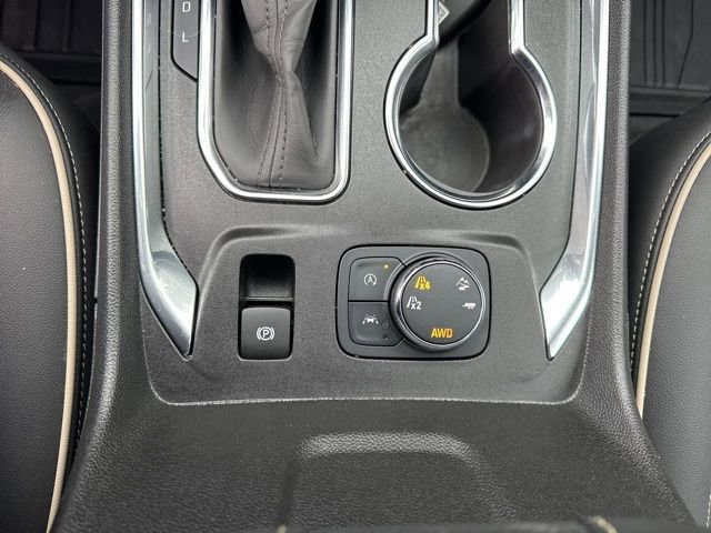 Used 2023 Chevrolet Traverse Premier w/ Redline Edition image 21