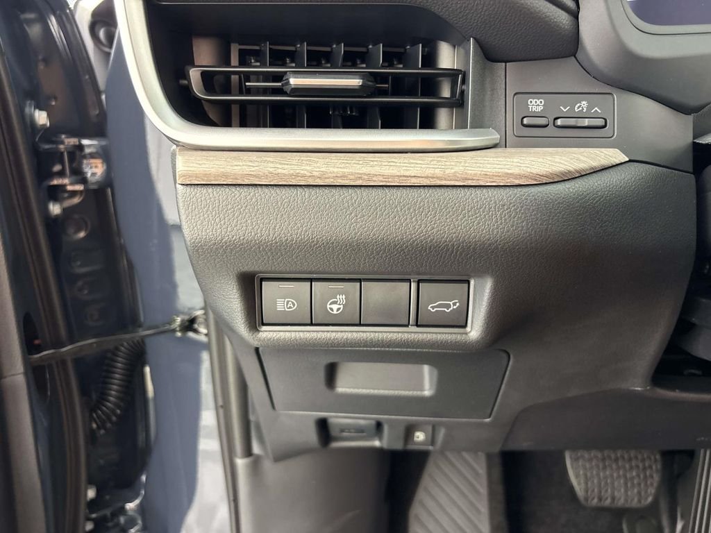 New 2026 Toyota Grand Highlander AWD image 11