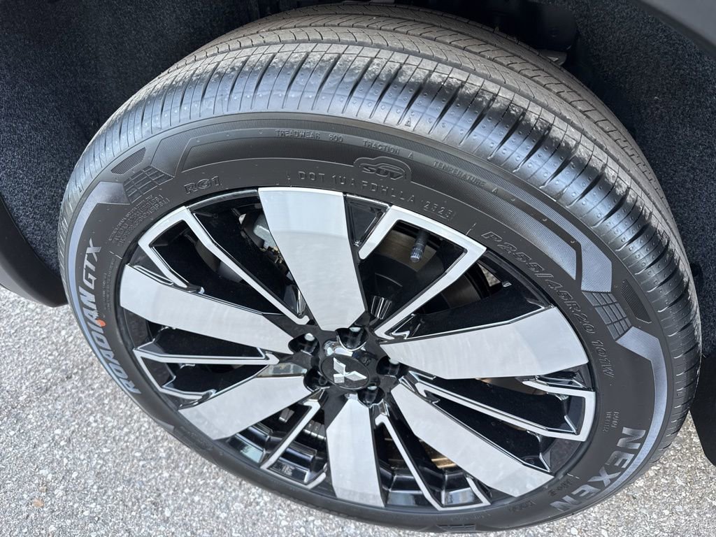 New 2026 Mitsubishi Outlander SE FWD image 12