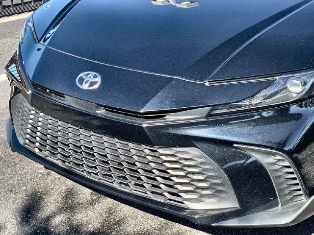 Used 2025 Toyota Camry SE w/ Convenience Package FWD image 45