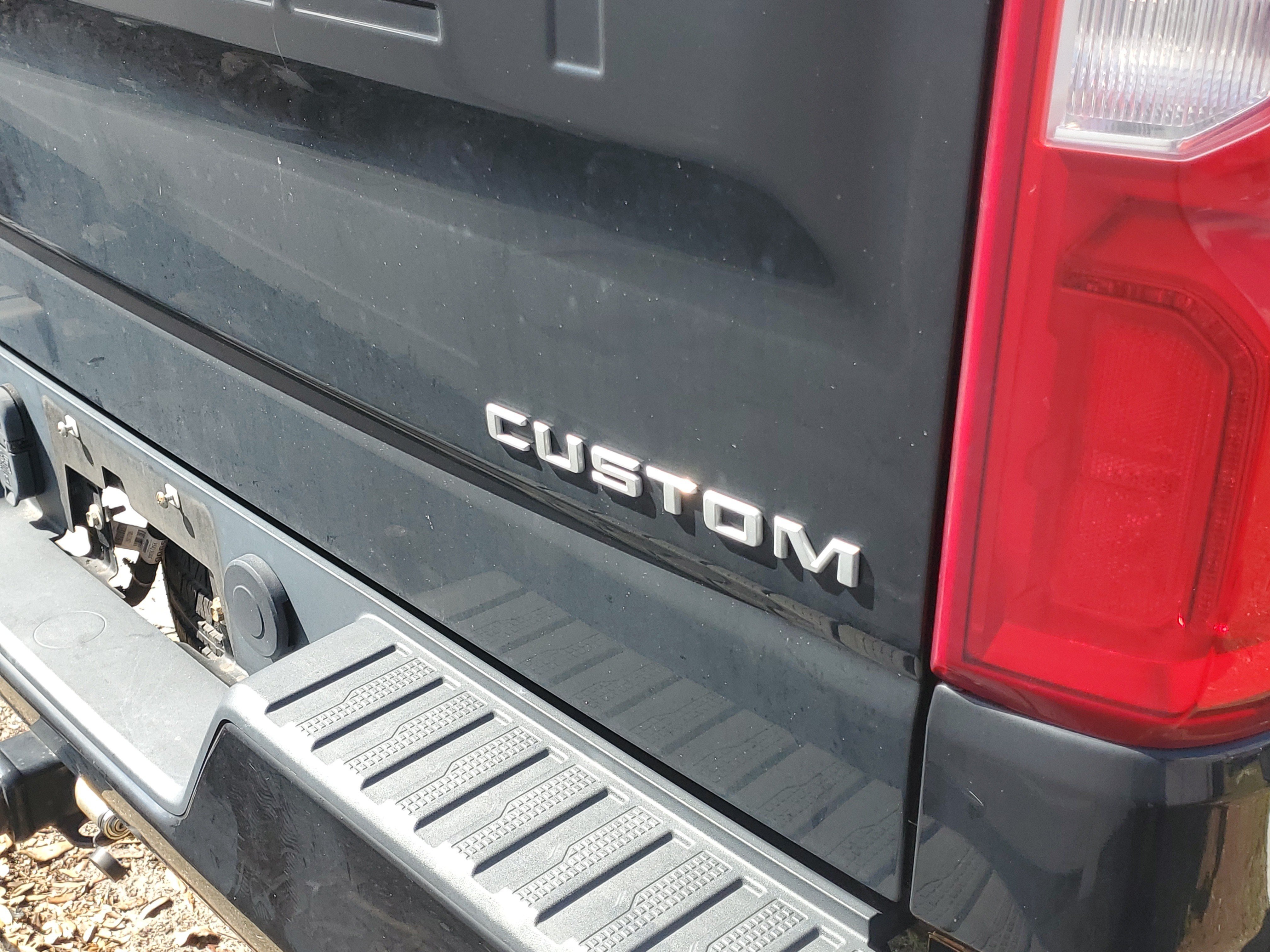 Used 2021 Chevrolet Silverado 1500 Custom AWD/4WD image 8