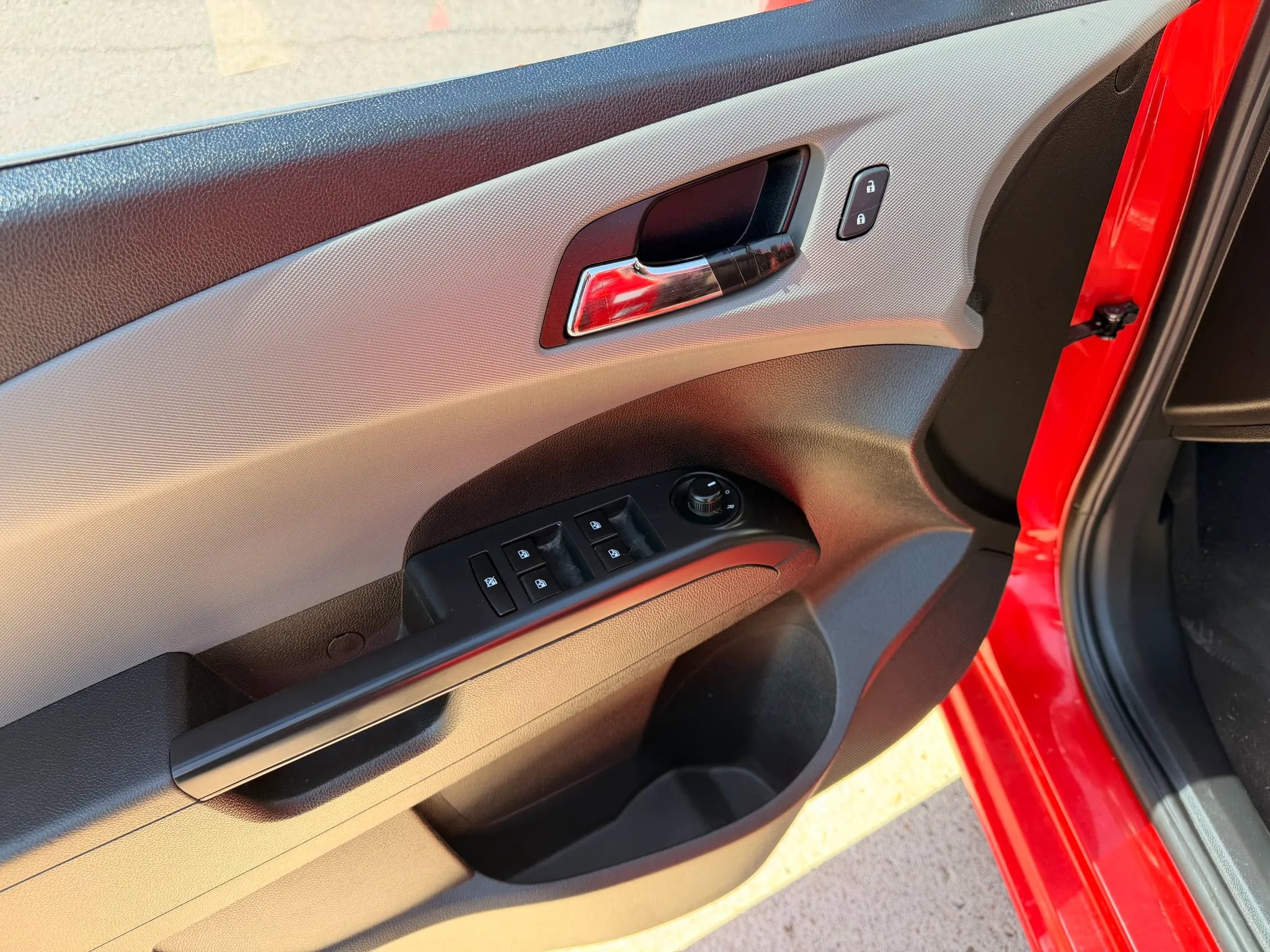 Used 2015 Chevrolet Sonic LTZ image 10