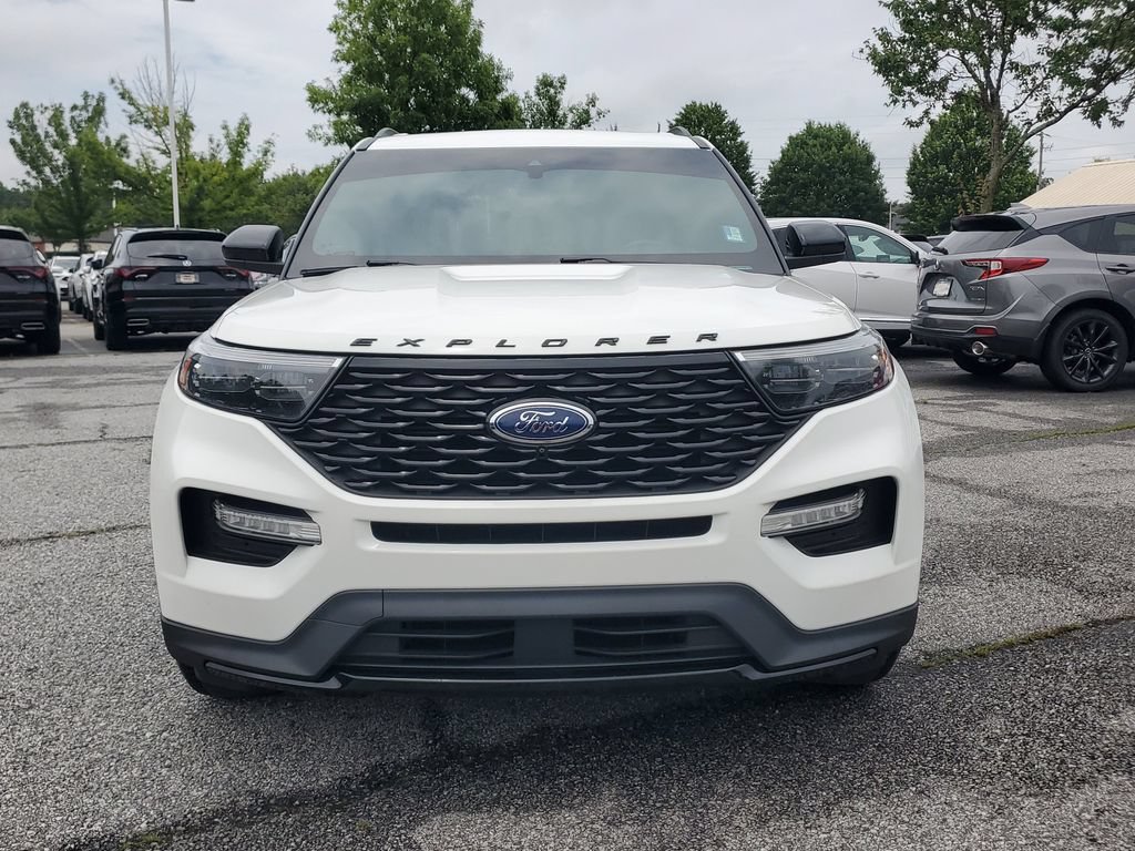 Used 2023 Ford Explorer ST-Line w/ Class IV Trailer Tow Package RWD image 2