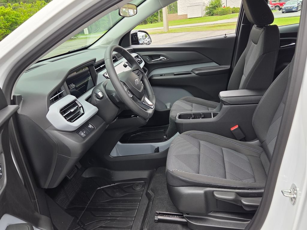 New 2027 Chevrolet Bolt LT w/ LPO, All-Weather Package FWD image 3
