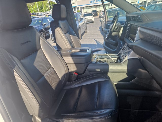 Used 2024 GMC Yukon Denali RWD image 16