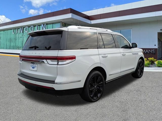 Certified 2023 Lincoln Navigator Reserve RWD image 4
