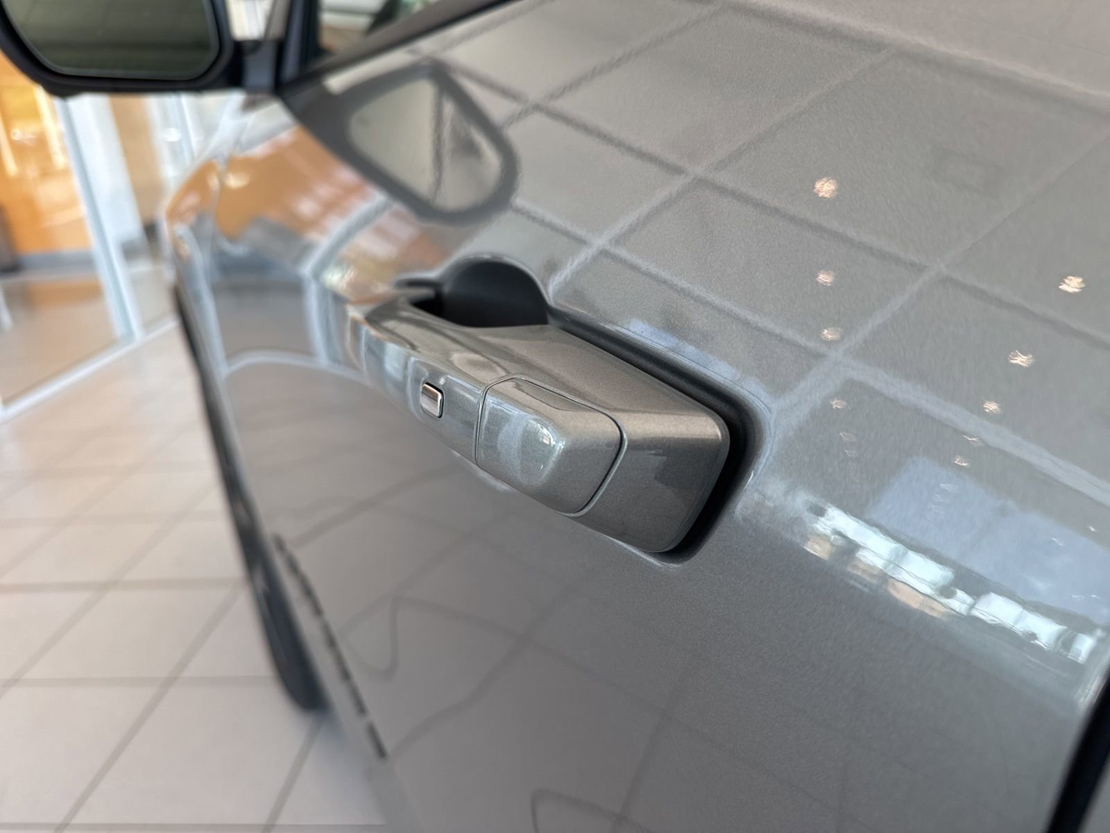 New 2026 Chevrolet Traverse RS w/ LPO, Floor Liner Package image 10