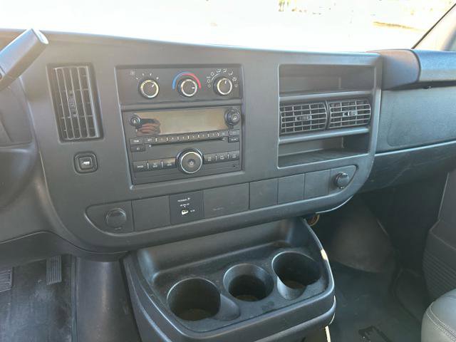 Used 2014 Chevrolet Express 4500 G4500 image 18