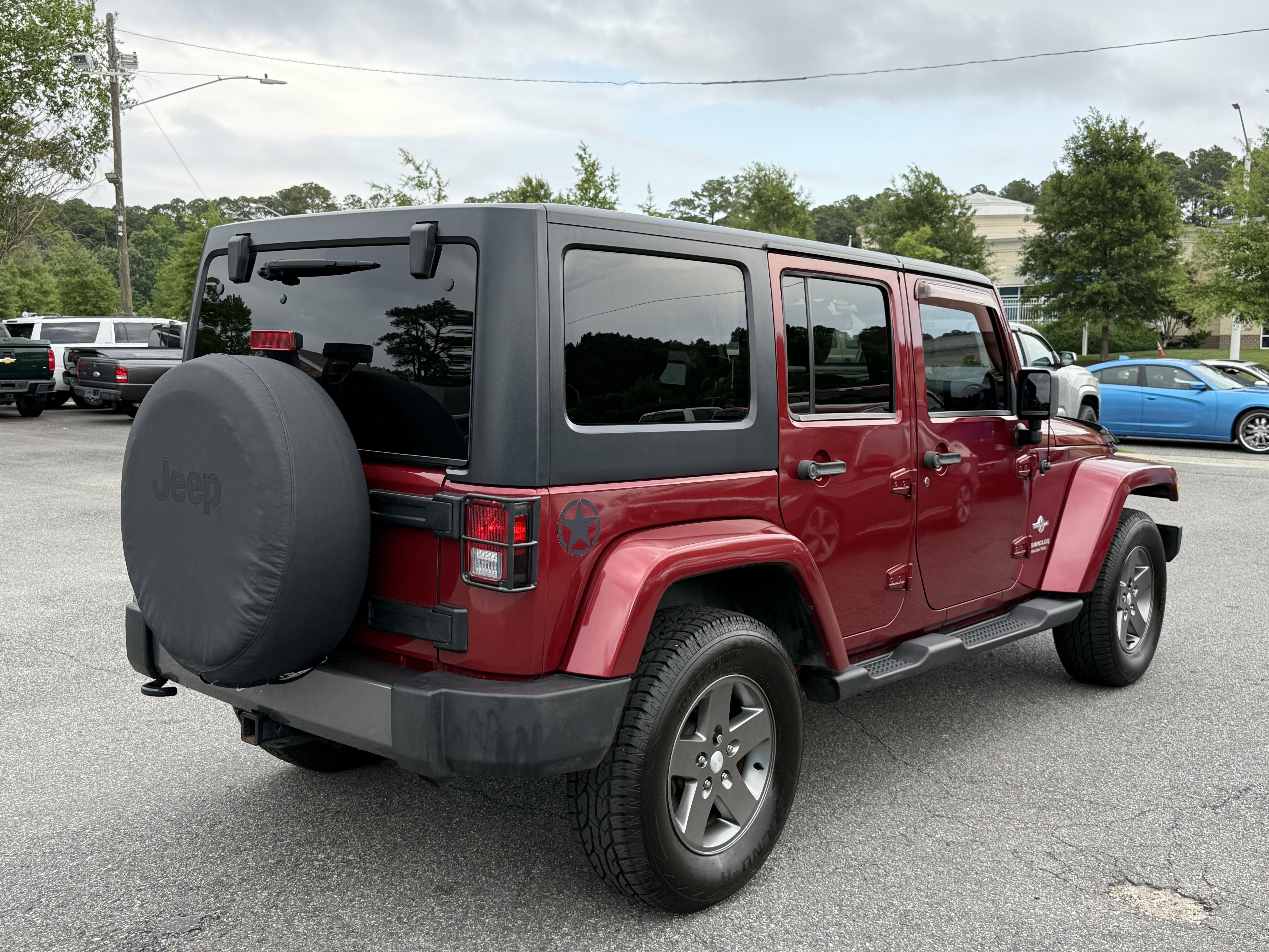 Used 2012 Jeep Wrangler Unlimited Sport AWD/4WD image 5