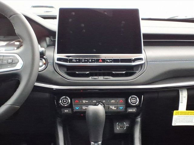 New 2026 Jeep Compass Limited image 7