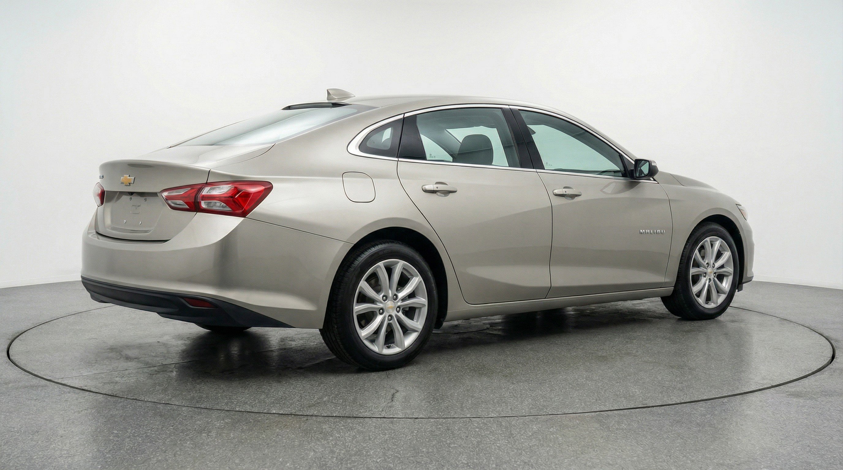 Used 2024 Chevrolet Malibu LT image 9