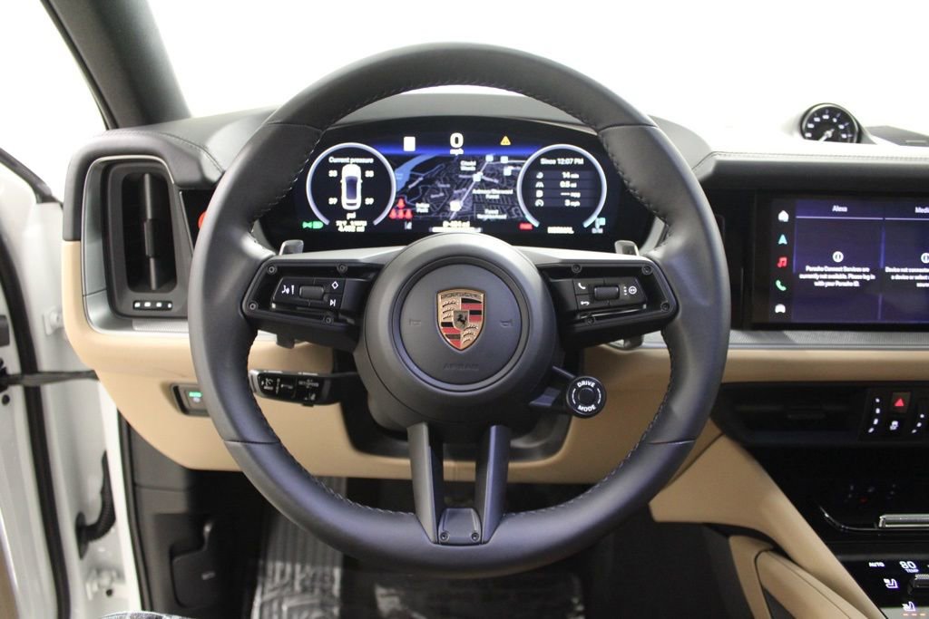 Certified 2026 Porsche Cayenne Coupe image 23