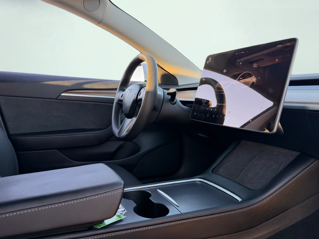 Used 2023 Tesla Model 3 Standard Range RWD image 27